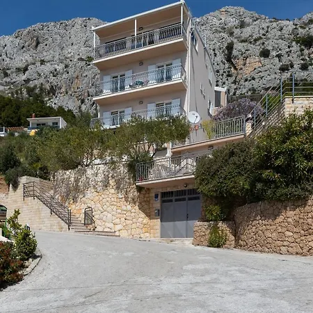 Apartments With A Parking Space Mimice, Omis - 2805 Apartment Mimice