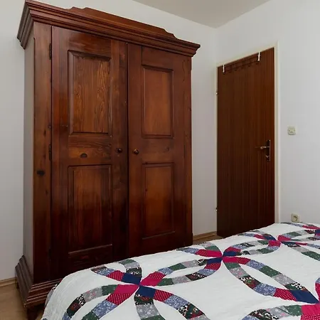 With Parking Space - Omis - 2805 *