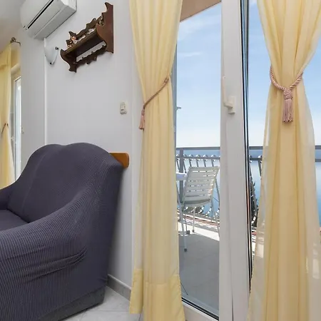 With Parking Space - Omis - 2805 Mimice