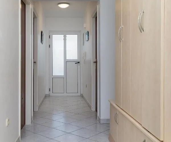 With Parking Space - Omis - 2805 *
